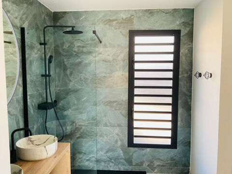 Vente Maison Villa F5 avec piscine dans un secteur tr�s pris� de L'�peron St paul