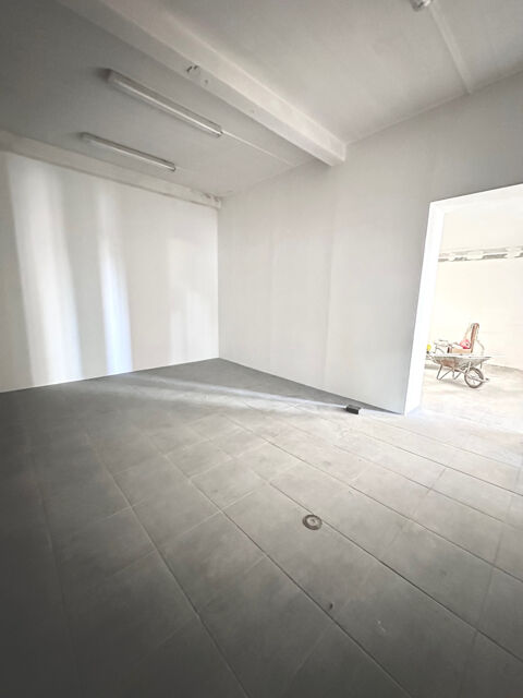 &Agrave; LOUER   ENTREP&Ocirc;T / LOCAL D'ACTIVIT&Eacute;   SAINT-PIERRE 8000 97410 St pierre