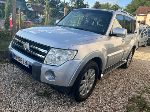 Mitsubishi pajero LONG 3.2 DI-D Instyle A