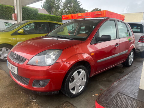 Annonce voiture Ford Fiesta 2490 
