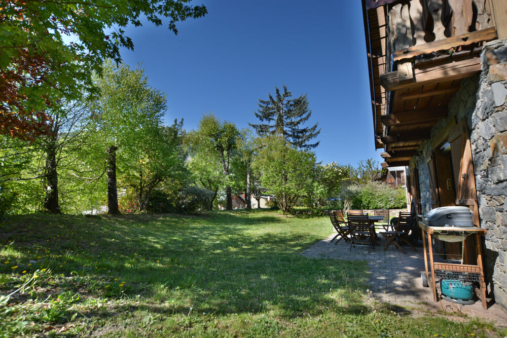 A vendre - maison d'architecte - Bozel centre