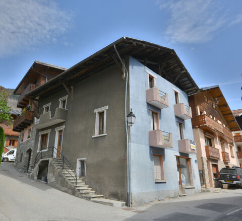   A vendre - Maison de village avec local commercial - Bozel centre Maison - 8 pi�ce(s) - 120 m�