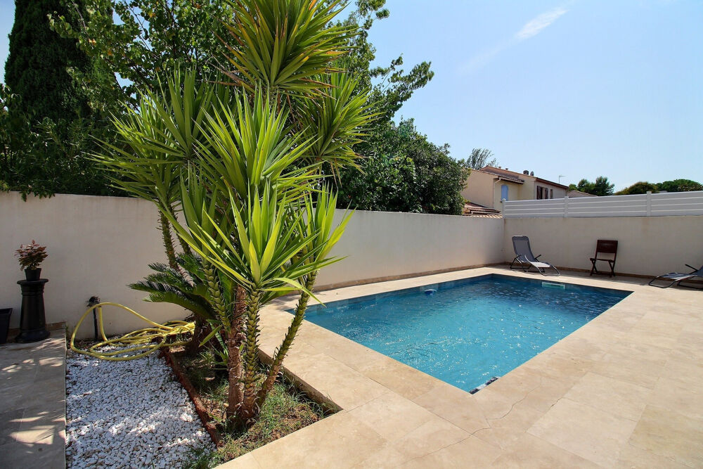 Montpellier Village, maison 6 pièces de 130m2 avec 4 grandes chambres, terrasse et piscine.