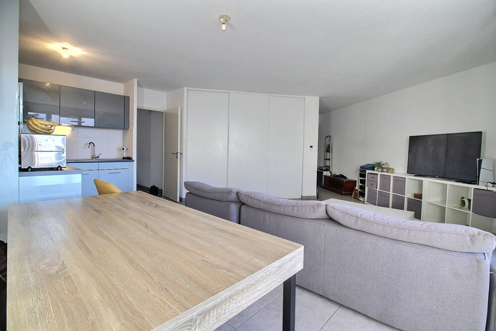 Vente Appartement Juvignac, Les Constellations, Appartement T3 de 74m2 loi carrez avec terrasse et garage. Juvignac