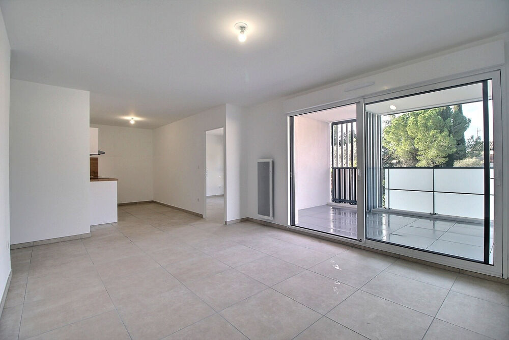 BAILLARGUES, T3 65 m2 avec terrasse et double parking en sous-sol !