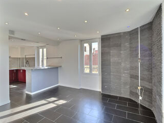  Immeuble à vendre 3 pièces 74 m²