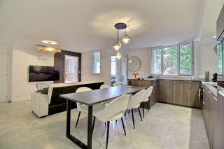 Vente Appartement Figuerolles, Magnifique T3 RÉNOVÉ de 71m2 avec balcon ! Montpellier