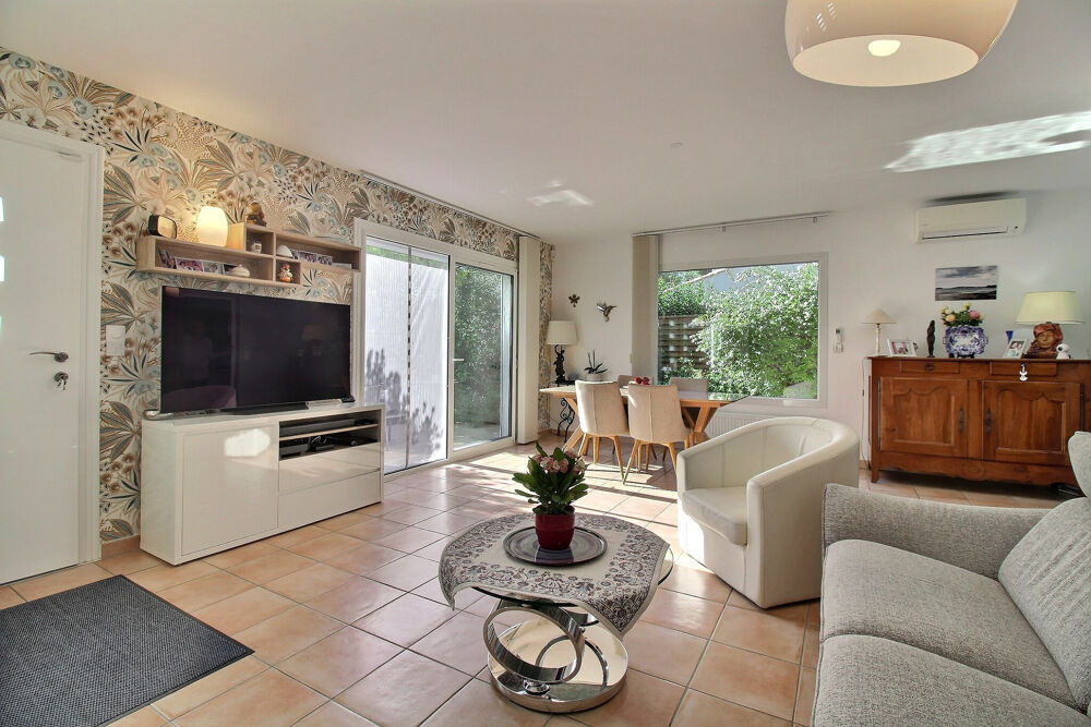 Vente Maison Montpellier, secteur La Martelle, Maison 4 pièces de 90m2 avec jardin, piscine et garage. Montpellier