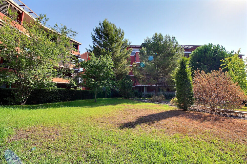 Vente Appartement À vendre, Croix d'Argent, T4 de 101,46 m2 loi carrez avec 3 chambres, terrasse, loggia, garage et parking Montpellier