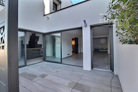   LOFT T2/T3 73 m2 + terrasse + parking Loft - 3 pice(s) - 72 m