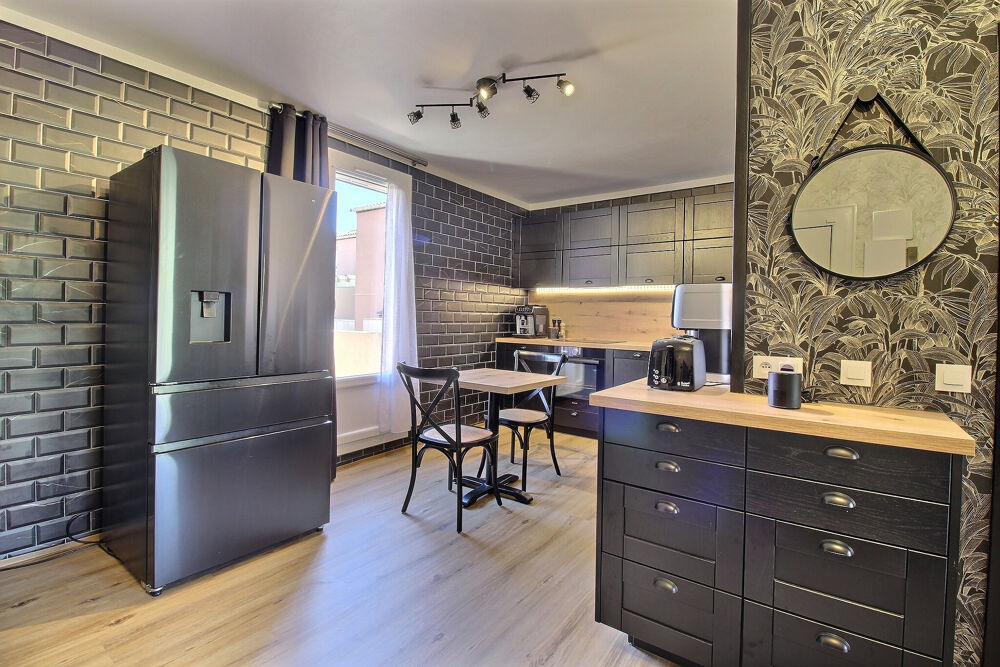 Montpellier, Ovalie / Bagatelle, Appartement duplex 5 pièces de 92m2 habitable avec 4 chambres, terrasse et ga