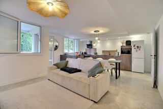 Vente Appartement Figuerolles, Magnifique T3 RÉNOVÉ de 71m2 avec balcon ! Montpellier