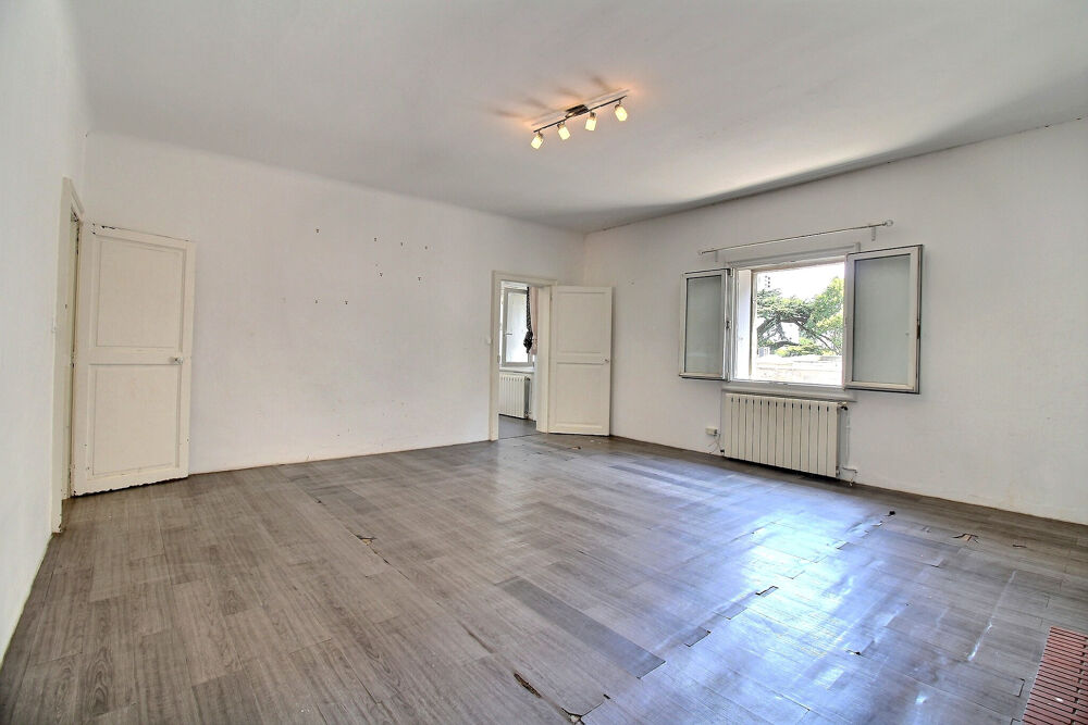 Gare St Roch, grand T3 de 75 m2 avec grenier aménageable + cave
