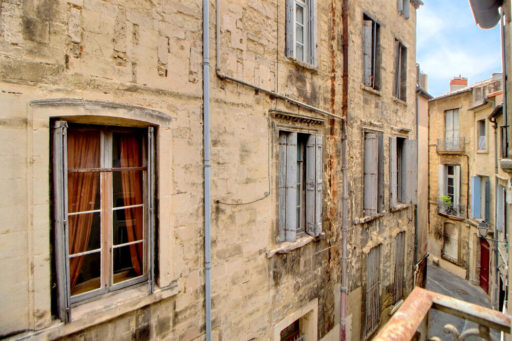 Location Appartement Centre historique/Ecusson STUDIO meublé 28m2 avec balconnet A LOUER Montpellier