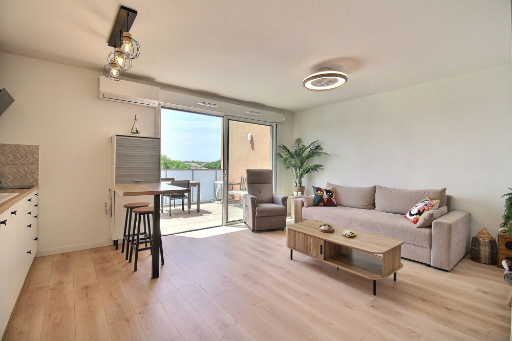 T3 DERNIER ETAGE 57 m2 avec TERRASSE ET DOUBLE PARKING