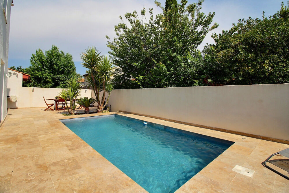 Montpellier Village, maison 6 pièces de 130m2 avec 4 grandes chambres, terrasse et piscine.