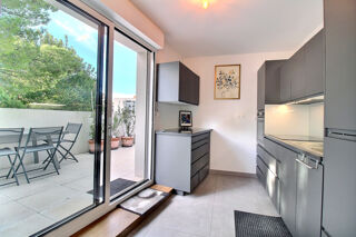 Vente Appartement À VENDRE, Montpellier, Croix d'Argent, DERNIER ÉTAGE, appartement T4 de 84,24 m2 avec terrasse de 50 m2. Montpellier