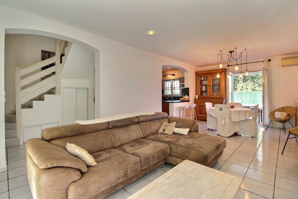 Vente Maison Montpellier, Ovalie / Bagatelle, Maison 5 pièces de 100 m2 avec 4 chambres, garage et jardin avec piscine Montpellier