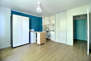  Appartement à louer 1 pièce 23 m²
