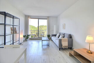  Appartement à louer 4 pièces 76 m²