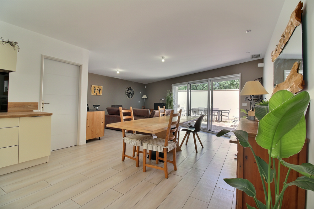 Maison 108 m2 plain-pied avec 3 chambres et garage