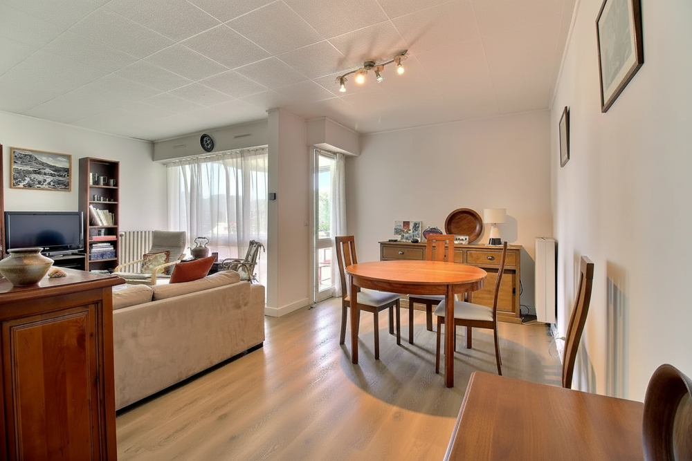 Vente Appartement Estanove, T3 de 76 m2 avec loggia, cave et place de parking ! Montpellier