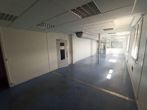 LIMOGES Location Plateau Bureaux 620m2 + 15 P 712400 87000 Limoges