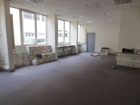 Location - Bureaux de 709 m2 divisibles en 3 lots 5768 87100 Limoges