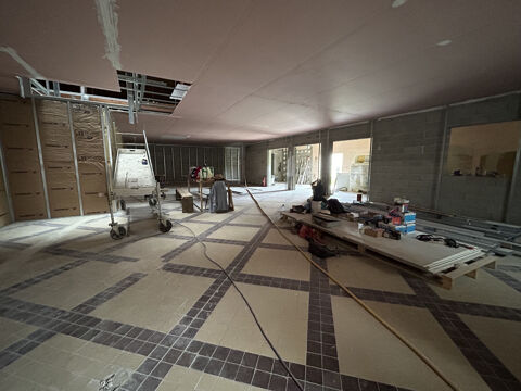 LOCAL 216m2 LE PALAIS SUR VIENNE 241920 87410 Le palais sur vienne