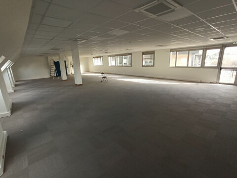 LOCATION 2 PLATEAUX BUREAUX R+3 PMR 435m2 DIVISIBLES - LIMOGES 462730 87000 Limoges