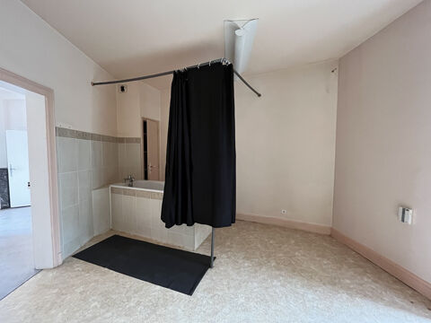   Location d'un local commercial situ� sur un axe tr�s circulant � LIMOGES ! 