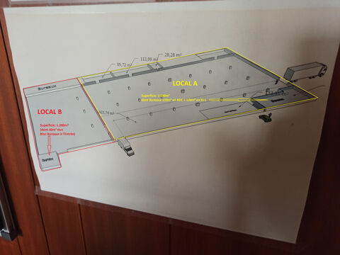 LOCATION - Locaux INDUSTRIE / STOCKAGE - 4.840m2 développés (Entrepôts et Bureaux) 8000 23000 Gueret