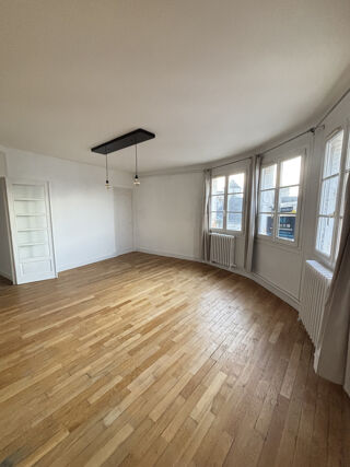  Appartement � louer 3 pi�ces 107 m�