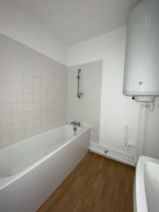  Appartement à louer 3 pièces 60 m²