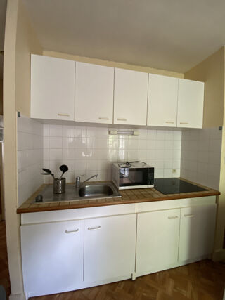  Appartement à louer 2 pièces 31 m²