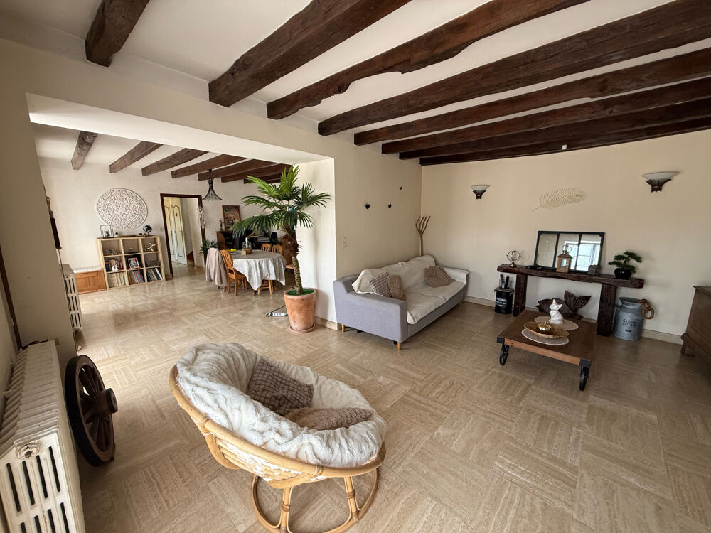 Maison 5 pièces Bourg Chateau Larcher avec terrain