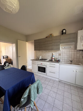  Appartement à louer 3 pièces 60 m²