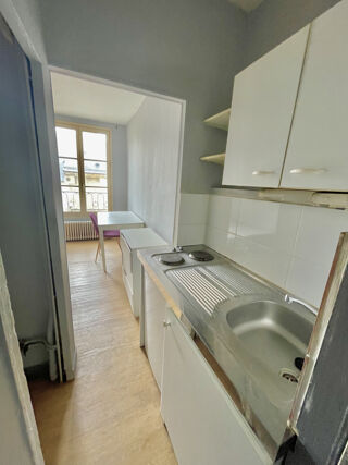  Appartement à louer 1 pièce 14 m²