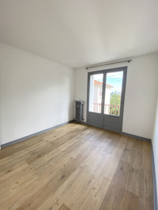  Appartement à louer 3 pièces 68 m²