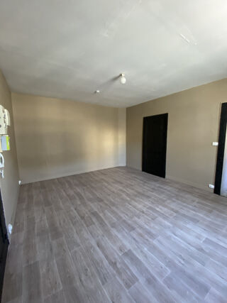  Appartement à louer 1 pièce 30 m²