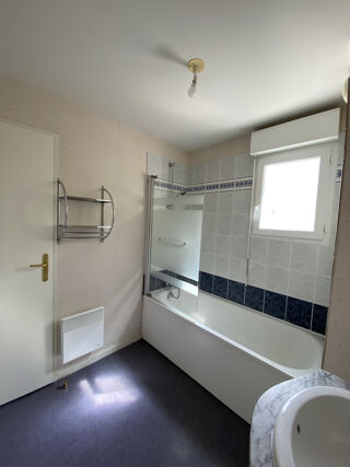  Appartement à louer 3 pièces 60 m²