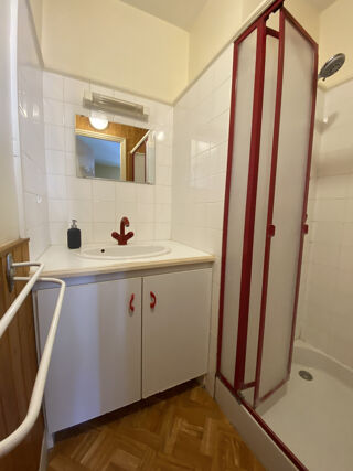  Appartement à louer 2 pièces 31 m²