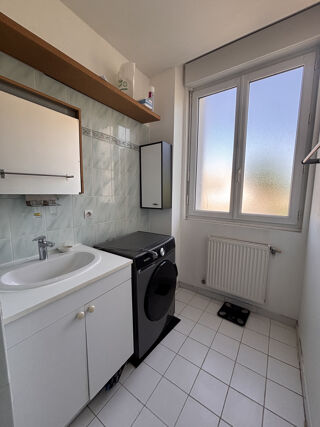  Appartement à louer 3 pièces 60 m²