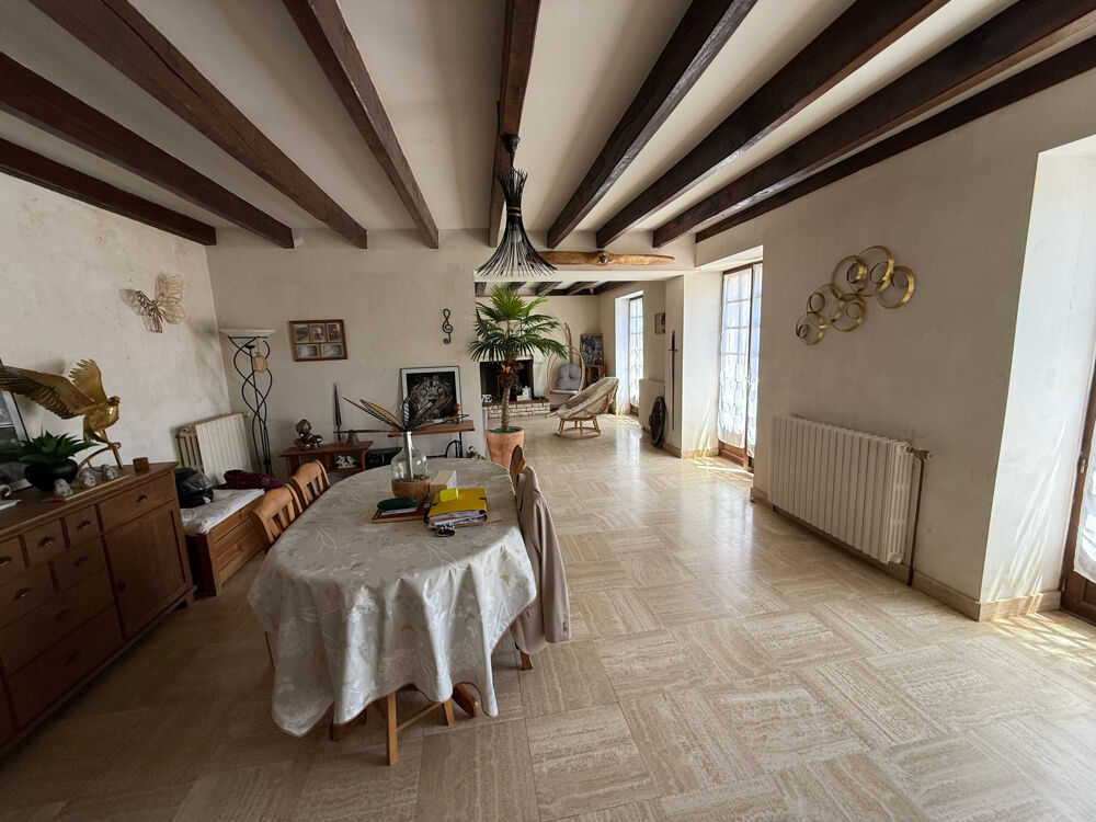 Maison 5 pièces Bourg Chateau Larcher avec terrain