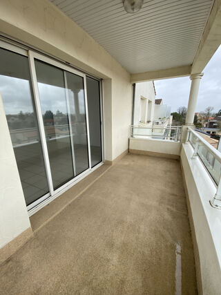  Appartement à louer 2 pièces 37 m²