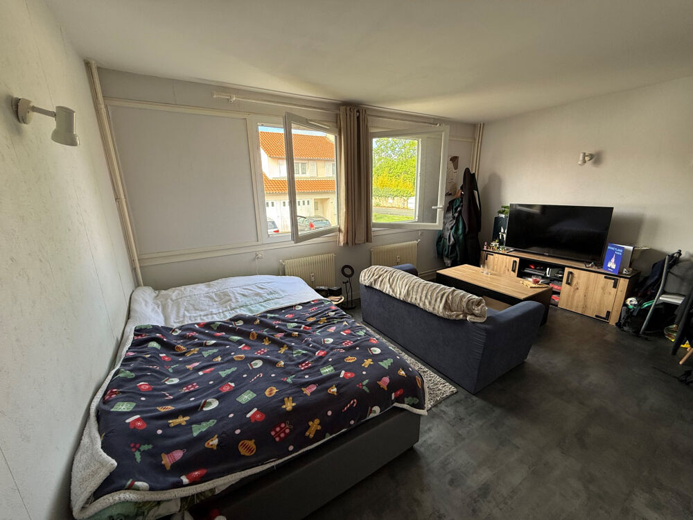Vente Appartement Studio 28m2 vendu loué proche campus et centre ville Poitiers