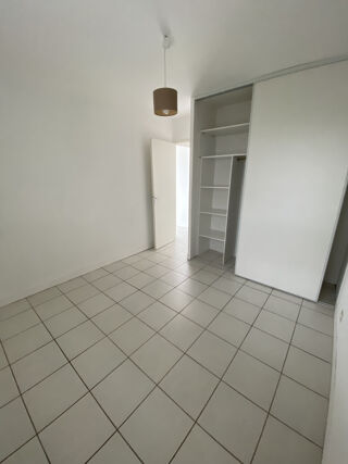  Appartement à louer 2 pièces 37 m²