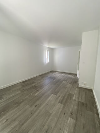  Appartement à louer 3 pièces 60 m²