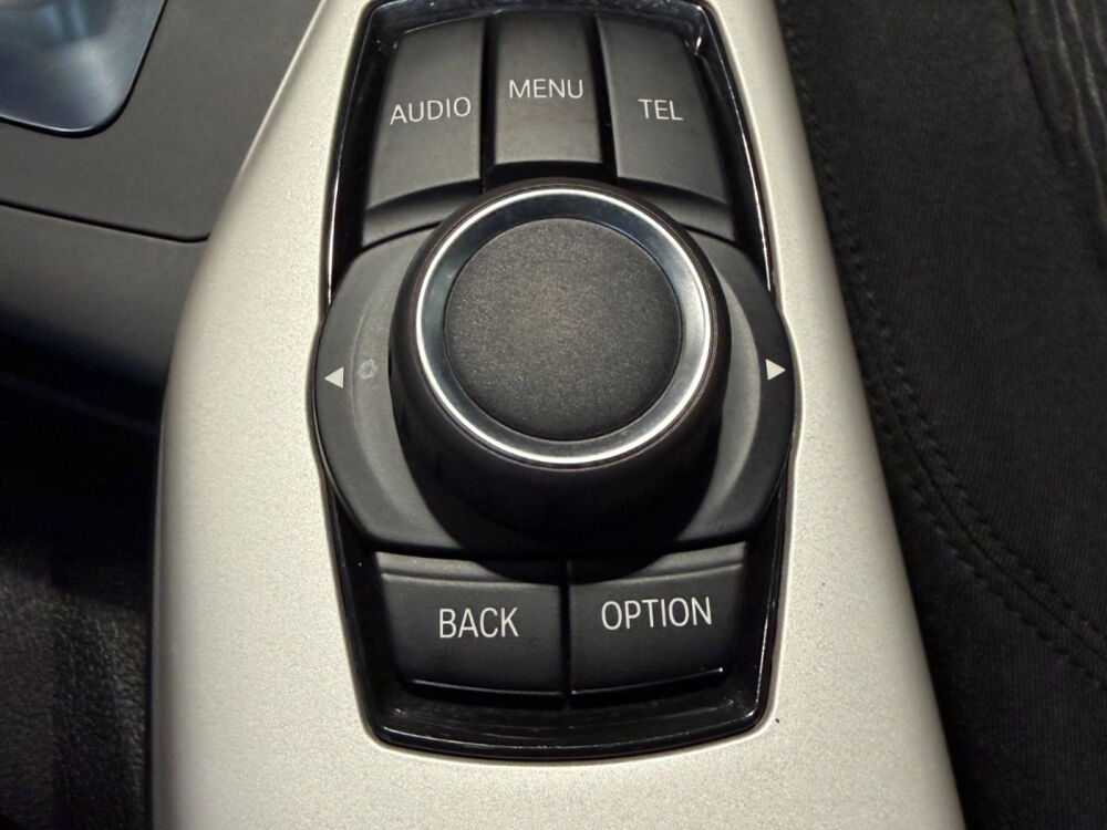 Serie 2 Coup&eacute; 220i 184 ch Lounge A 2015 occasion 83330 Le Beausset