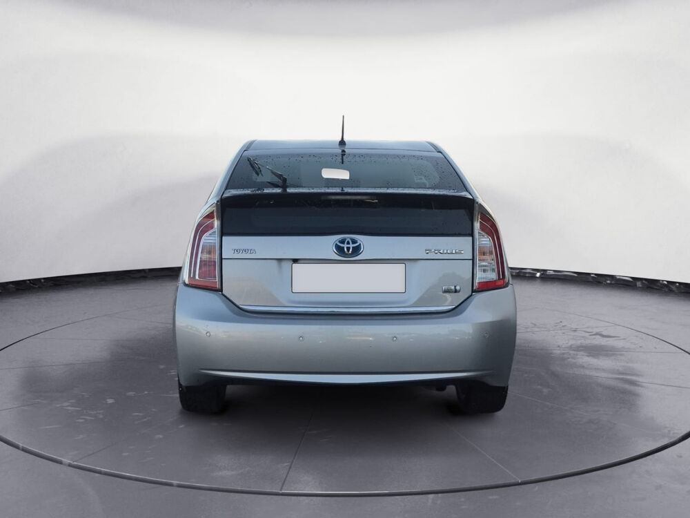 Prius MC 136h Dynamic 17 2015 occasion 83330 Le Beausset